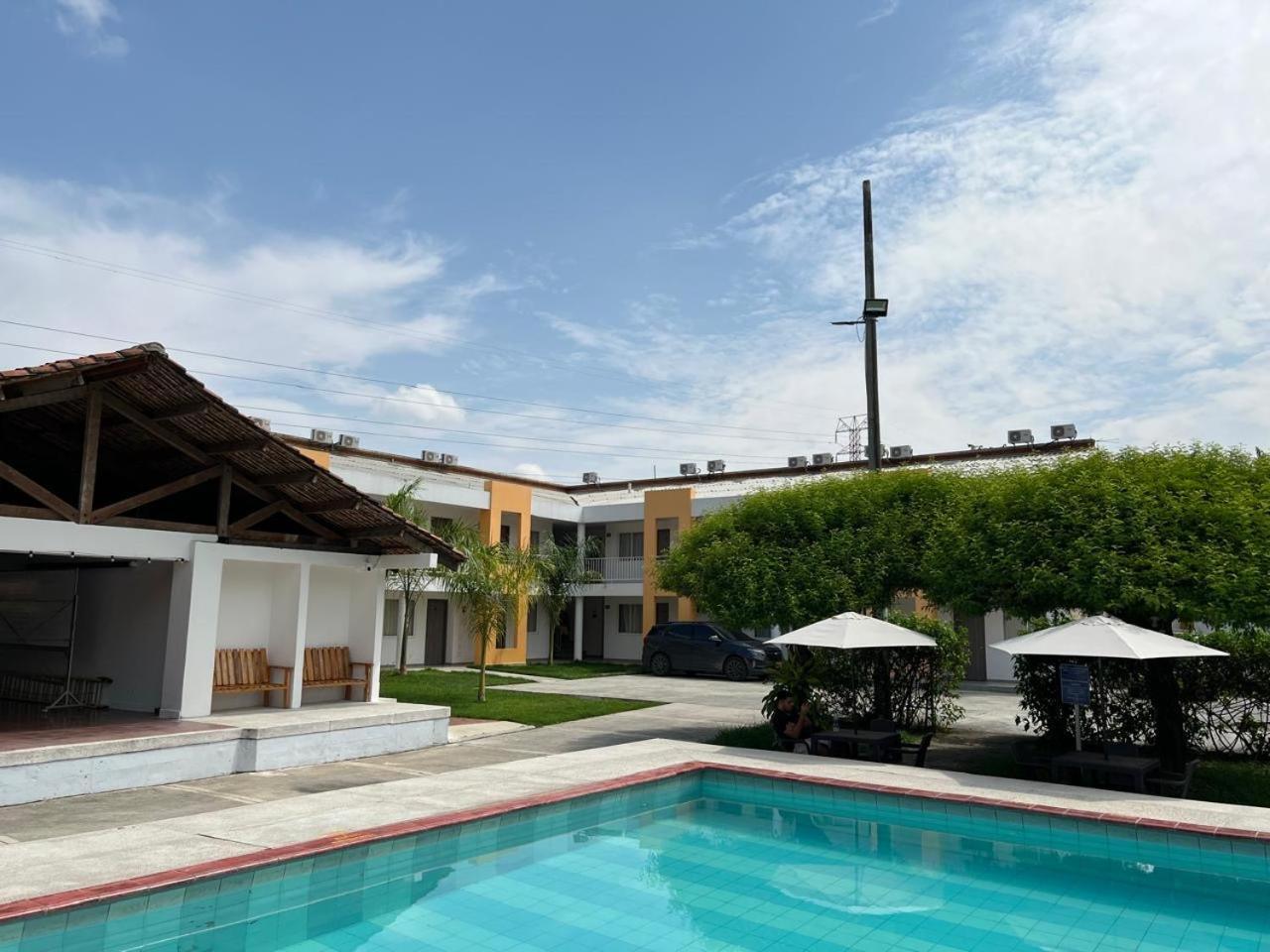 Hotel Villa Bosco Пальміра Екстер'єр фото